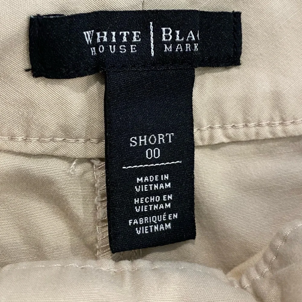 White House Black Market Khaki Jewel Cargo Shorts Size 00
